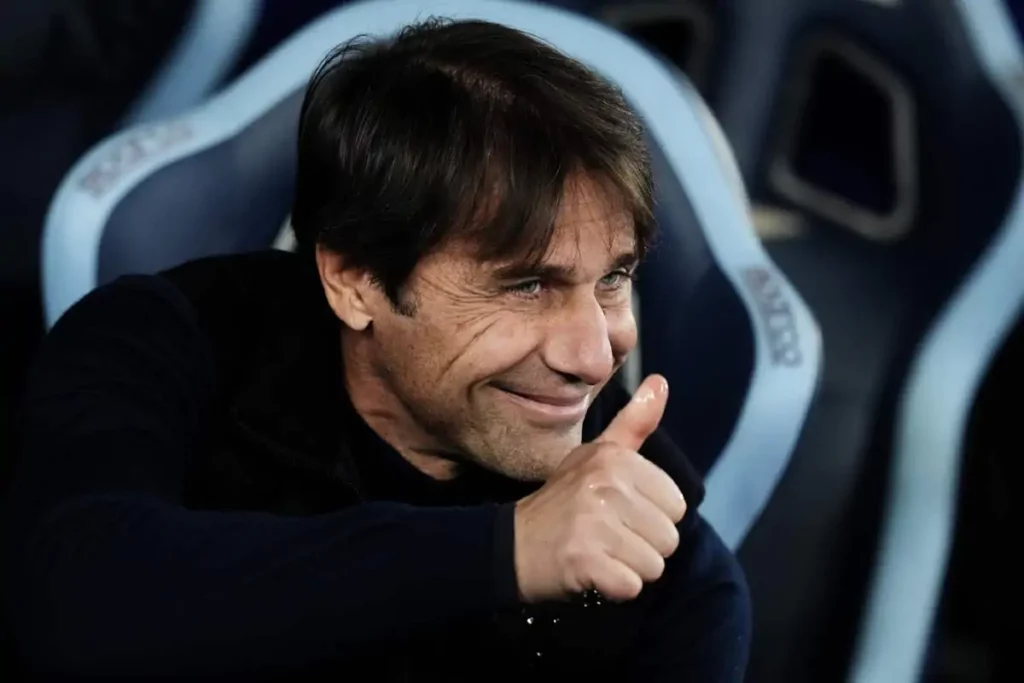 Antonio Conte with an approving gesture