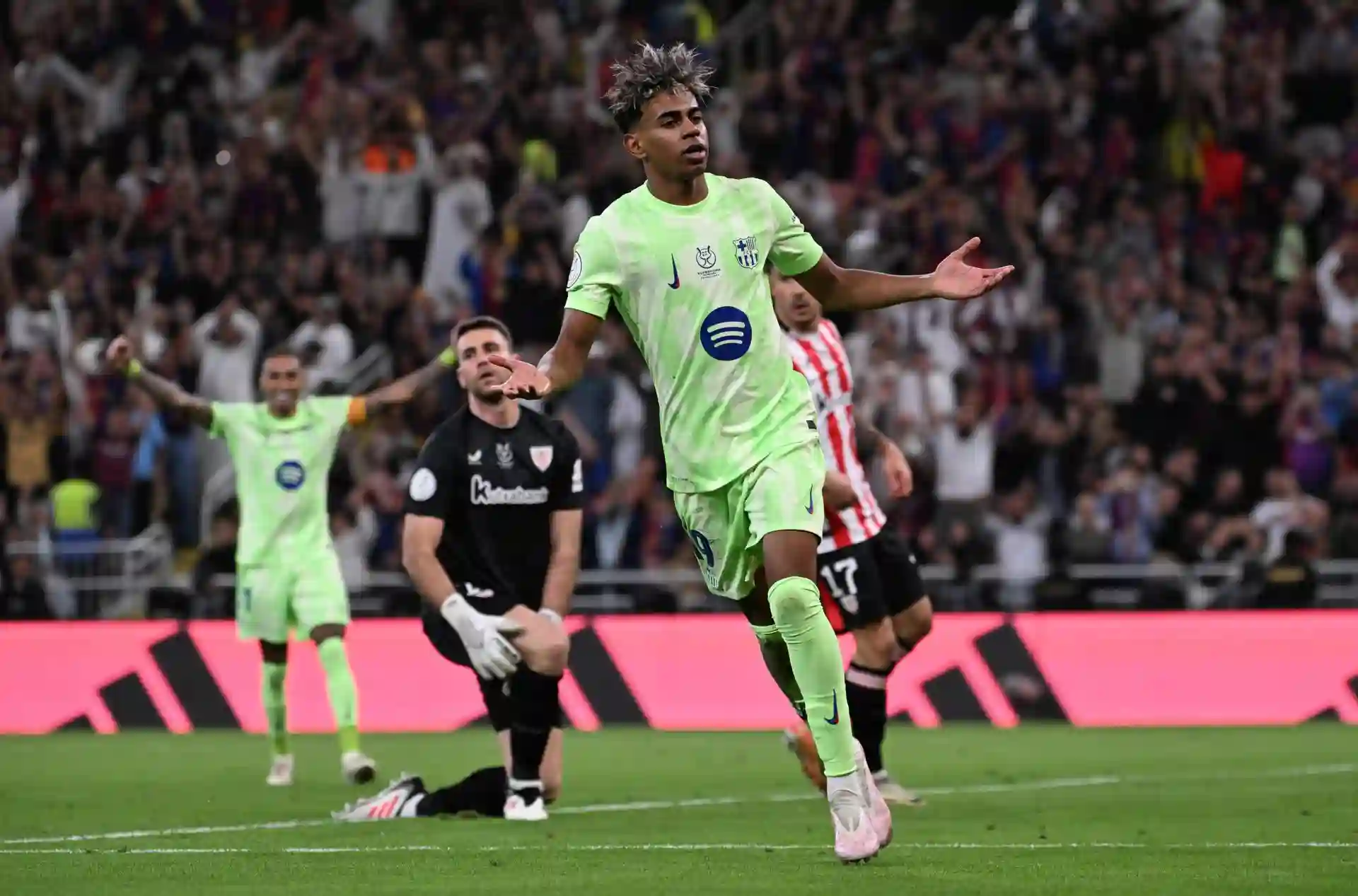 Lamine Yamal has just scored Barcelona's 2nd goal against Athletic in the Spanish Super Cup semifinal