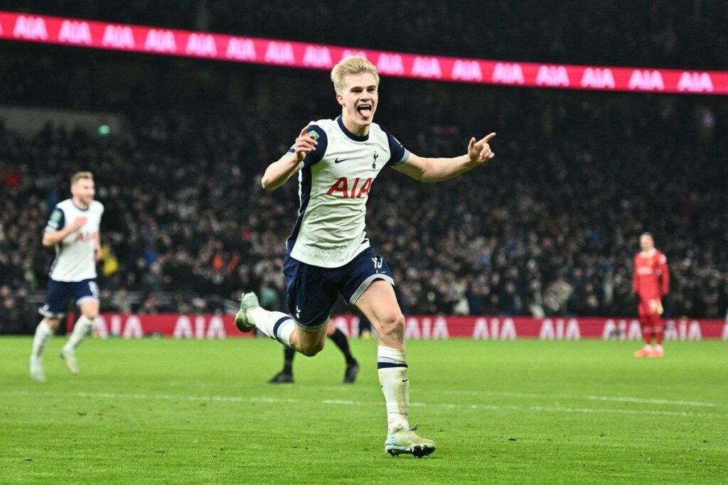 Tottenham's Lucas Bergvall moments after scoring against Liverpool