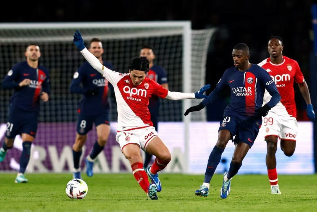 Takumi Minamoto and Ousmane Dembele in the French Super Cup